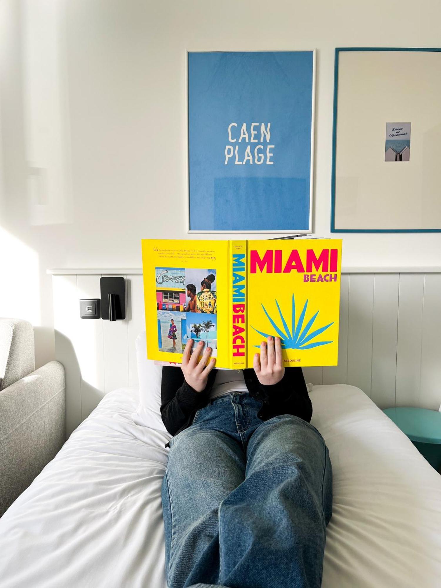 The People Caen Hotel Екстериор снимка